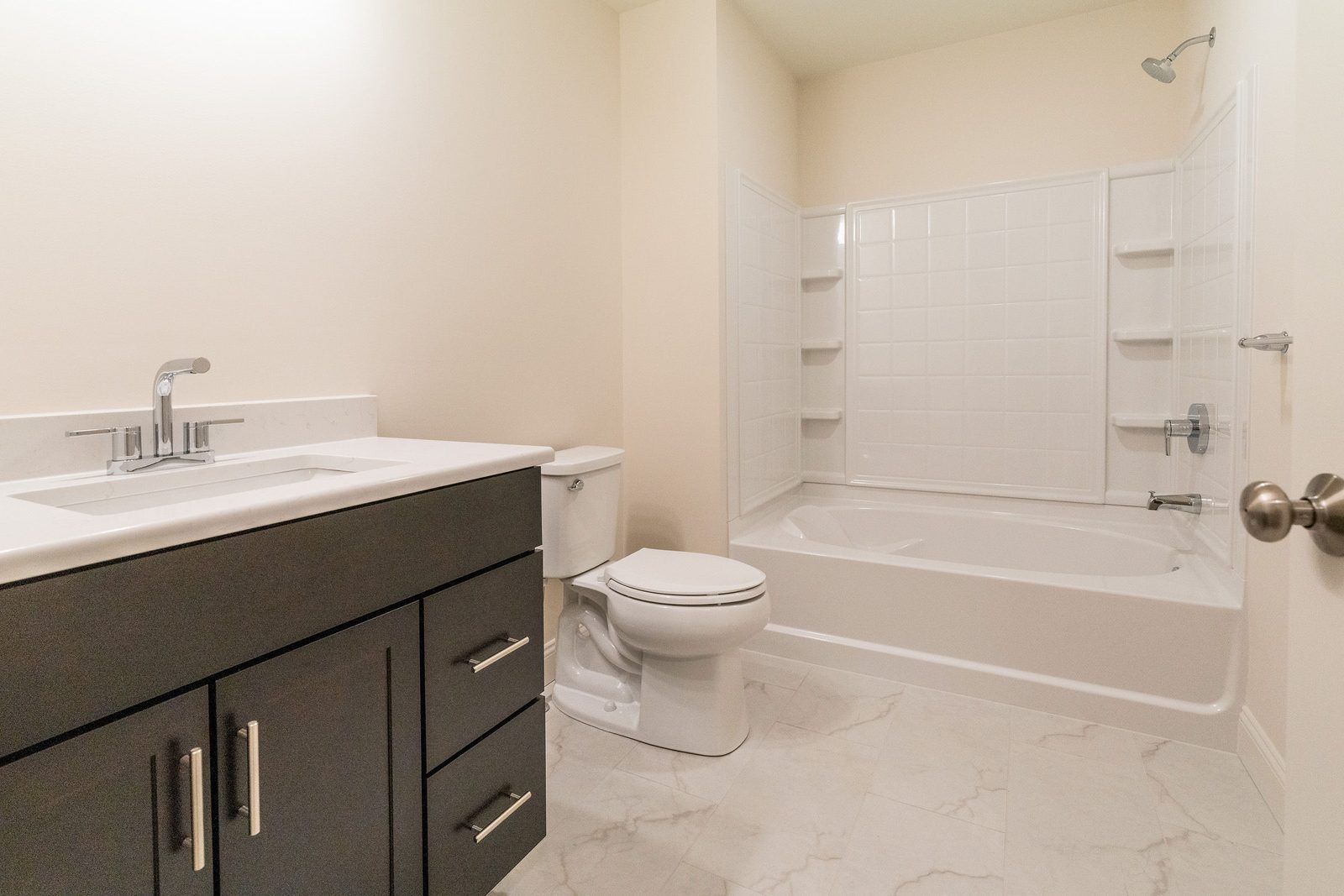 The Groton: full bath